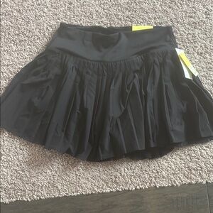 All in Motion Black Slim fit woven skirt